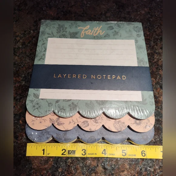 Eccolo Faith Layered Scalloped Notepad Set - Picture 5 of 6